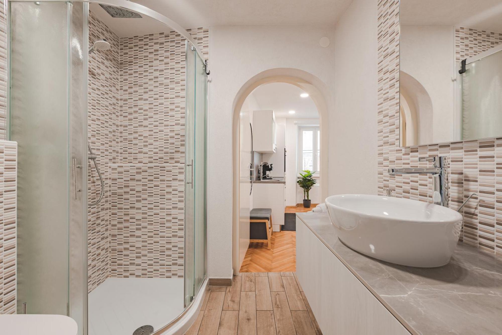 Studio Apartment In The Heart Of Magic פיראן מראה חיצוני תמונה